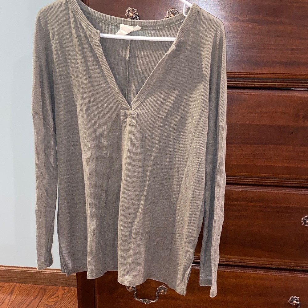 White Crow, size S, olive green